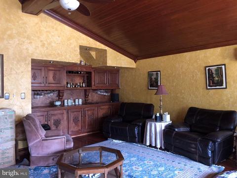 882 Scrabble Rd, Castleton, VA 22716 photo 8