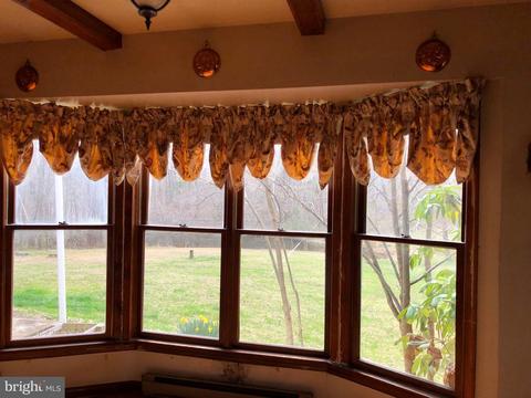 882 Scrabble Rd, Castleton, VA 22716 photo 14