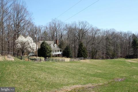 59 Harry Settle Rd, Castleton, VA 22716 photo 4