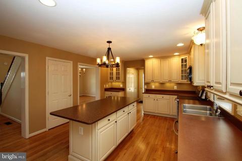 59 Harry Settle Rd, Castleton, VA 22716 photo 12