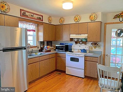 12233 Grindstone Rd, Boston, VA 22713 photo 3