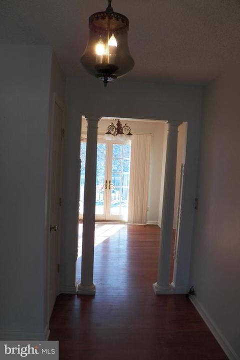 78 Lizzie Mills Rd, Castleton, VA 22716 photo 3