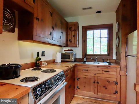 262 Main St, Washington, VA 22747 photo 27