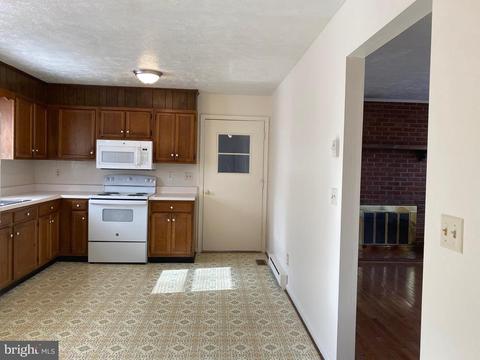 41 Comptons Rd, Castleton, VA 22716 photo 10