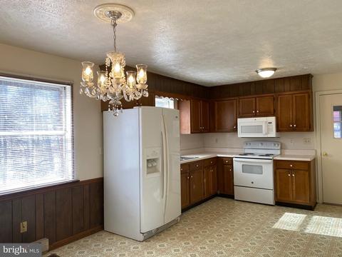 41 Comptons Rd, Castleton, VA 22716 photo 8