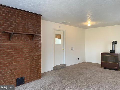 41 Comptons Rd, Castleton, VA 22716 photo 4