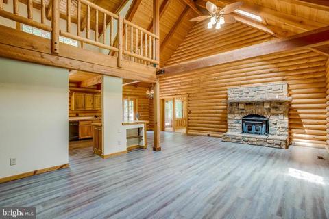 42 Blossom Lake Ln, Castleton, VA 22716 photo 9
