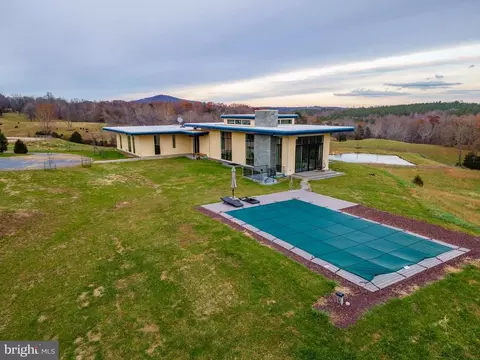 226 Lizzie Mills Rd, Castleton, VA 22716 photo 7