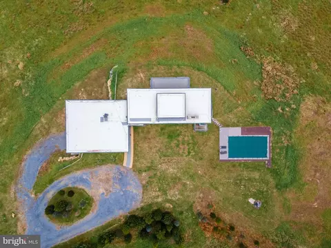 226 Lizzie Mills Rd, Castleton, VA 22716 photo 11
