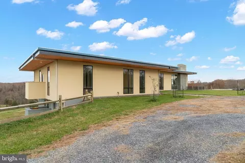 226 Lizzie Mills Rd, Castleton, VA 22716 photo 19