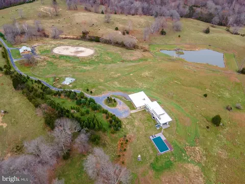 226 Lizzie Mills Rd, Castleton, VA 22716 photo 12