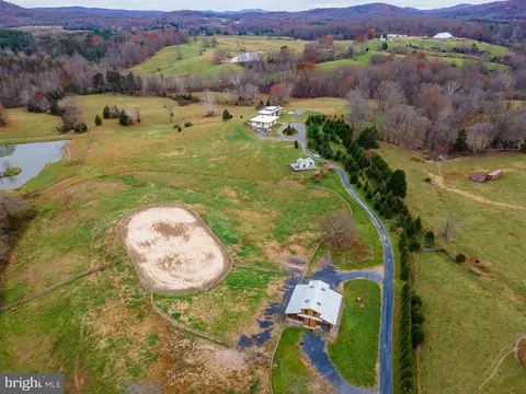 226 Lizzie Mills Rd, Castleton, VA 22716 photo 13
