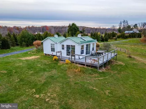 226 Lizzie Mills Rd, Castleton, VA 22716 photo 18