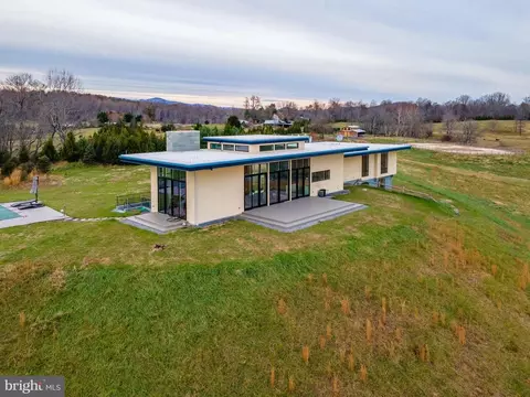 226 Lizzie Mills Rd, Castleton, VA 22716 photo 8