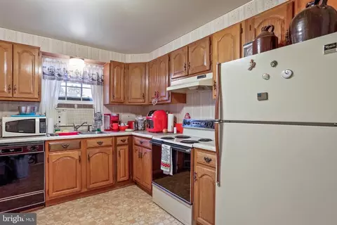 663 Aaron Mountain Rd, Castleton, VA 22716 photo 33