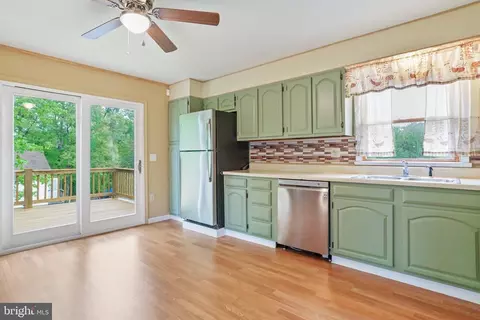 663 Aaron Mountain Rd, Castleton, VA 22716 photo 15