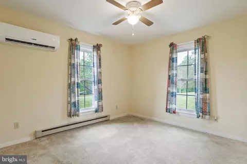 663 Aaron Mountain Rd, Castleton, VA 22716 photo 9