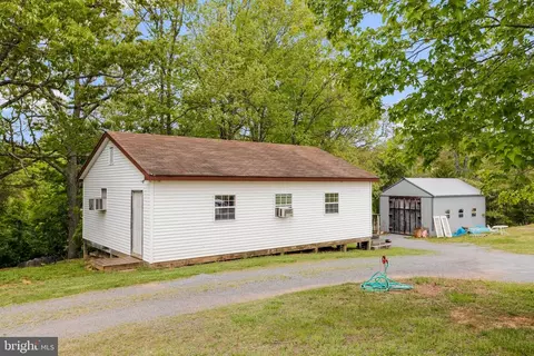 663 Aaron Mountain Rd, Castleton, VA 22716 photo 35