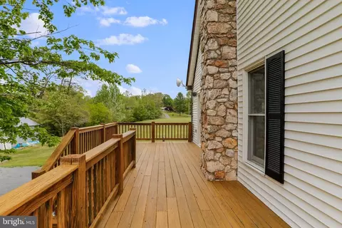 663 Aaron Mountain Rd, Castleton, VA 22716 photo 25