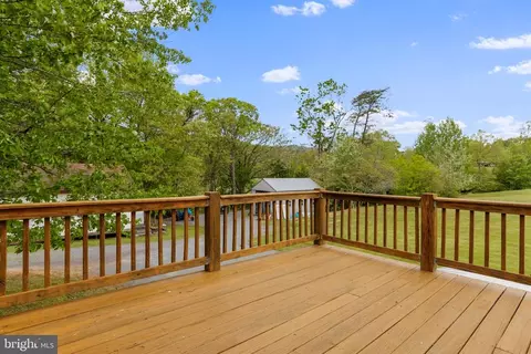 663 Aaron Mountain Rd, Castleton, VA 22716 photo 24
