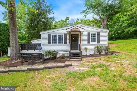 64 Mount Marshall Rd, Washington, VA 22747 photo 2
