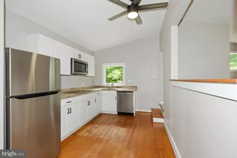 64 Mount Marshall Rd, Washington, VA 22747 photo 3