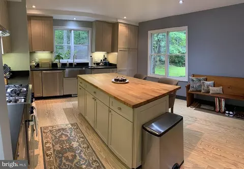 252 Castle Mountain Rd, Castleton, VA 22716 photo 9