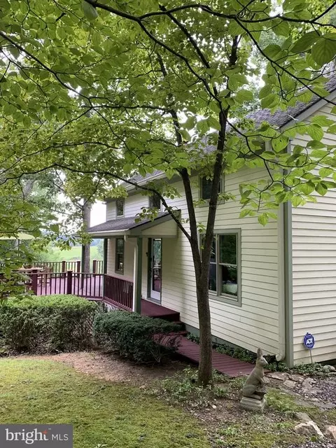 252 Castle Mountain Rd, Castleton, VA 22716 photo 2