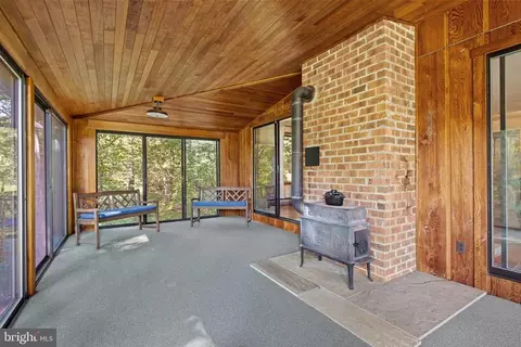 9 Aviator Ln, Castleton, VA 22716 photo 23