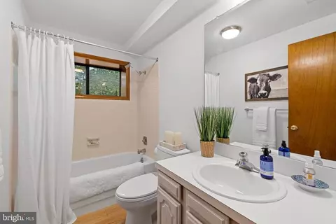 9 Aviator Ln, Castleton, VA 22716 photo 38