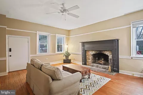 7 Rhododendron Ln, Castleton, VA 22716 photo 8