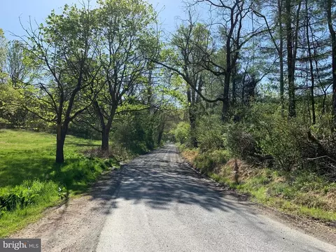 Little Long Mountain, Huntly, VA