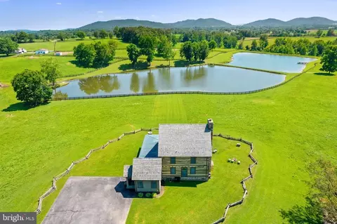50 Windsor Lodge Ln, Huntly, VA 22640