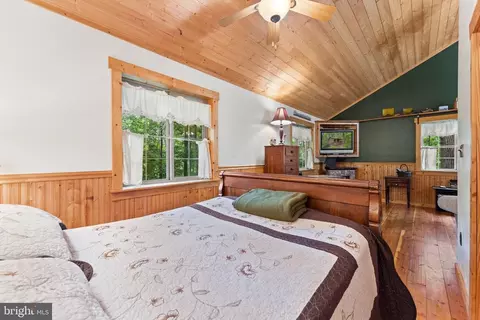 135 Apache Trl, Chester Gap, VA 22623 photo 21