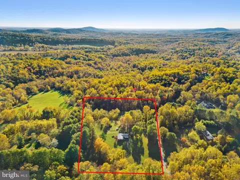 256 Hunters Rd, Washington, VA 22747 photo 2