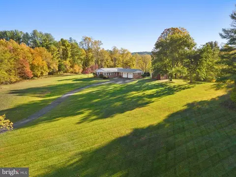 256 Hunters Rd, Washington, VA 22747 photo 5