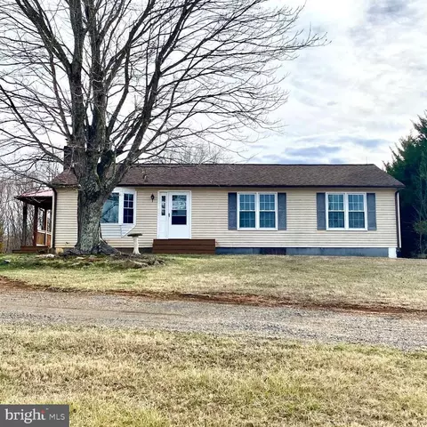 98 School House Rd, Washington, VA 22747