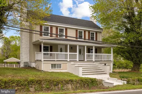 779 Viewtown Rd, Amissville, VA 20106