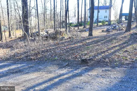 Apache Trl, Chester Gap, VA photo 4