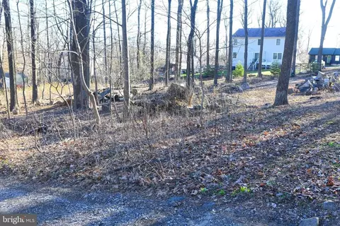 Apache Trl, Chester Gap, VA photo 2