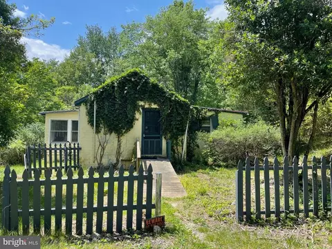 240 Whorton Hollow Rd, Castleton, VA 22716 photo 2