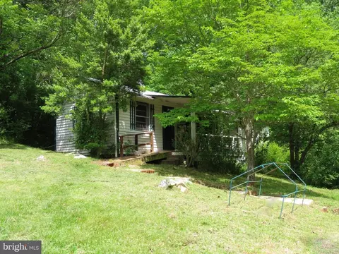 240 Whorton Hollow Rd, Castleton, VA 22716 photo 5