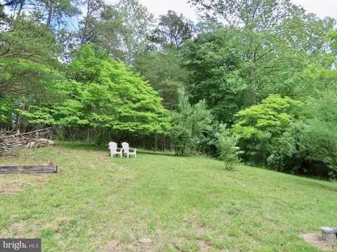 240 Whorton Hollow Rd, Castleton, VA 22716 photo 9