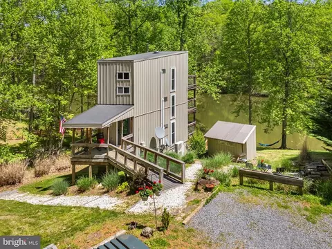 306 Pine Dr, Amissville, VA 20106