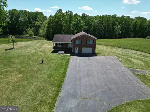 63 Rollins Ford Rd, Amissville, VA 20106