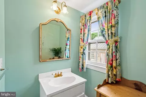 501 Richmond Rd, Castleton, VA 22716 photo 52