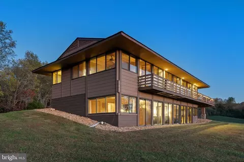 72 Jordans Rd, Amissville, VA 20106