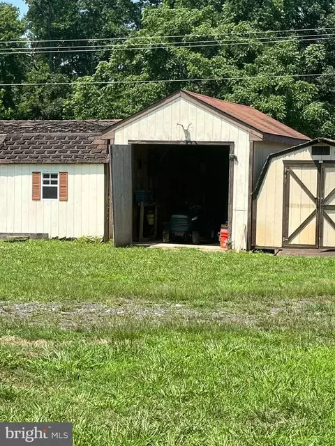 455 Richmond Rd, Castleton, VA 22716 photo 32