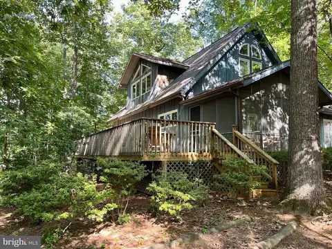 740 Long Mountain Rd, Washington, VA 22747