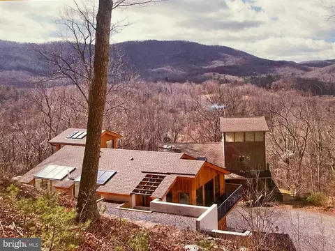 326 Swindler Hollow Rd, Sperryville, VA 22740